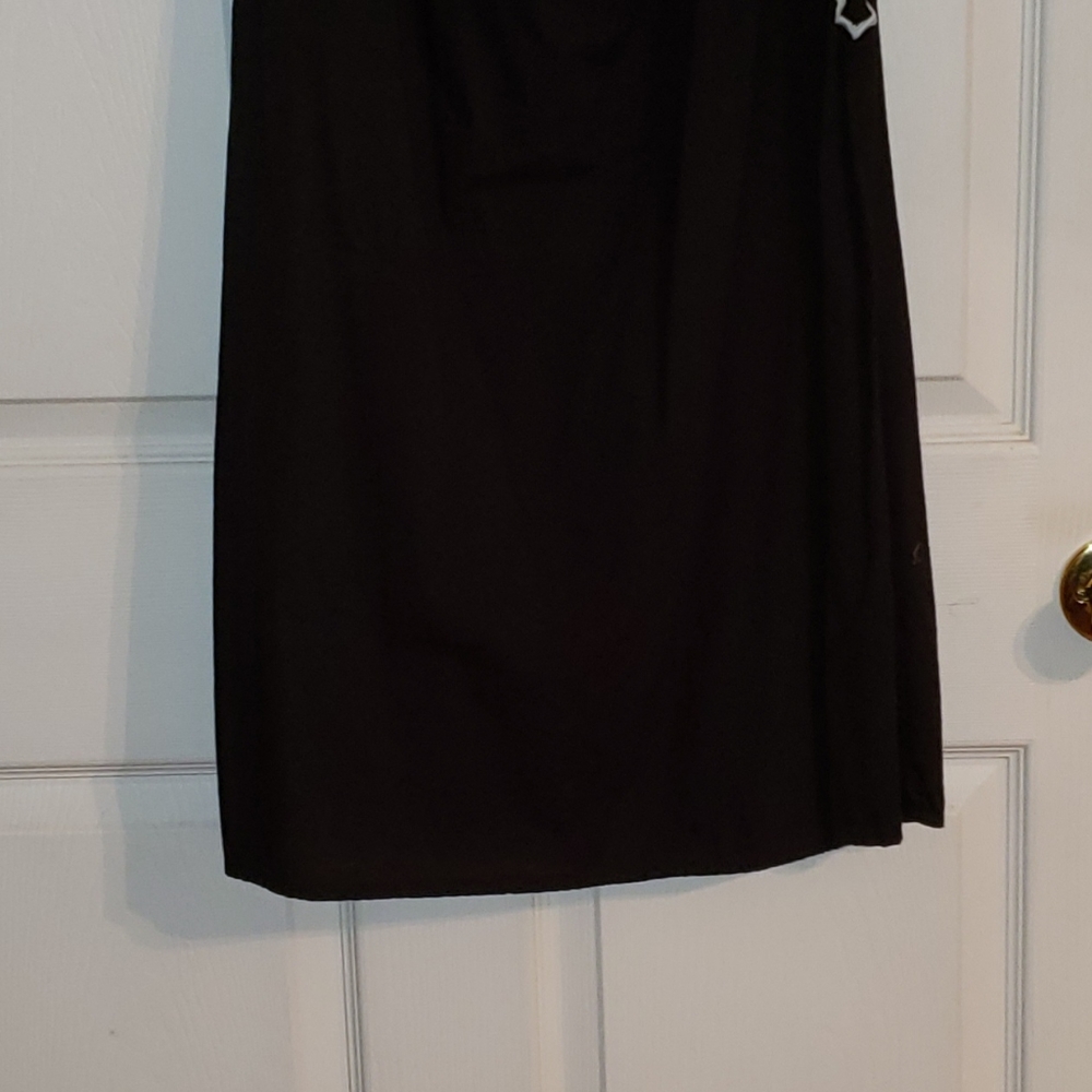 Dress - Picture 5 of 8